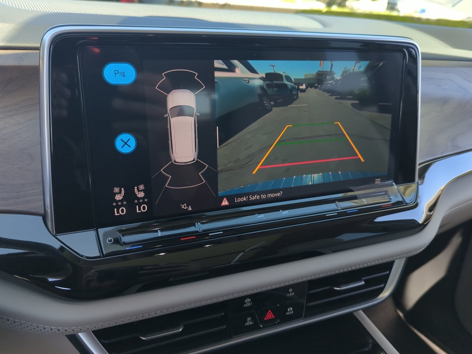 2026 Volkswagen Atlas SE w/Tech - Photo 28