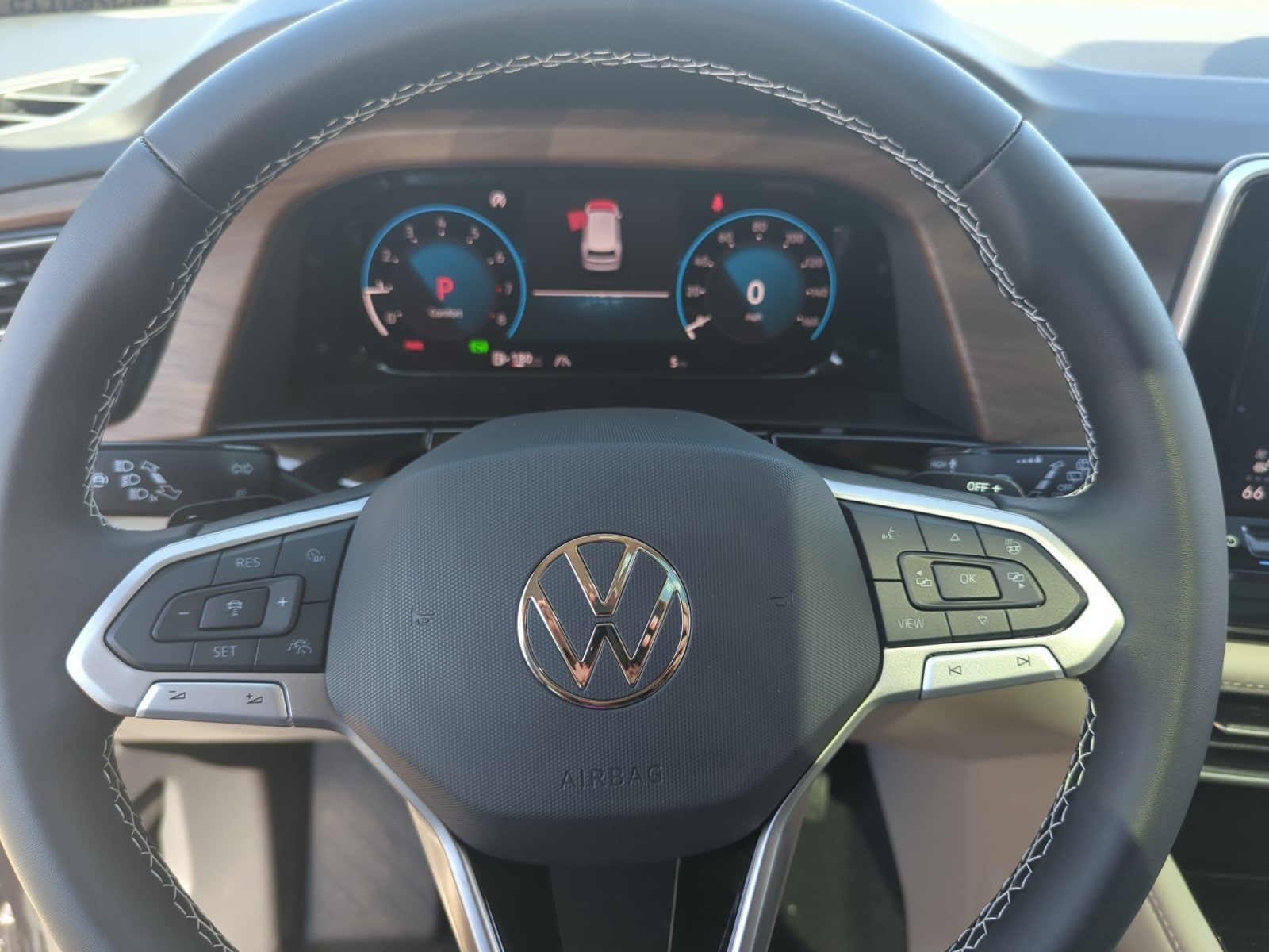 2026 Volkswagen Atlas SE w/Tech - Photo 9