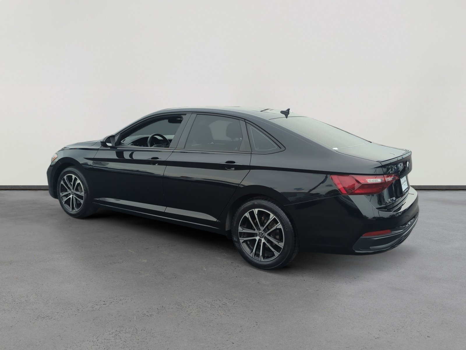 2022 Volkswagen Jetta Sport photo 3