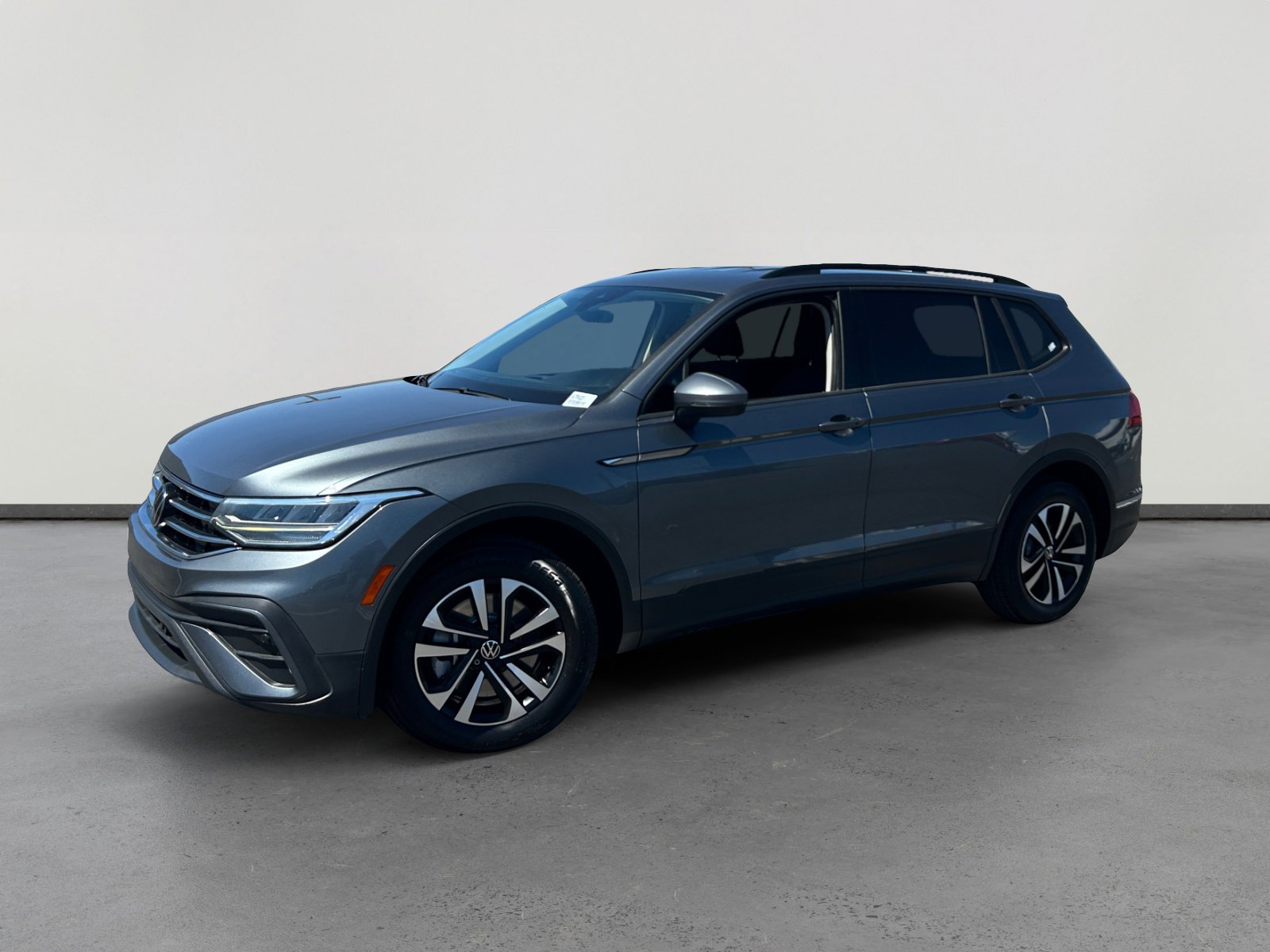 2023 Volkswagen Tiguan 2.0T S's photo