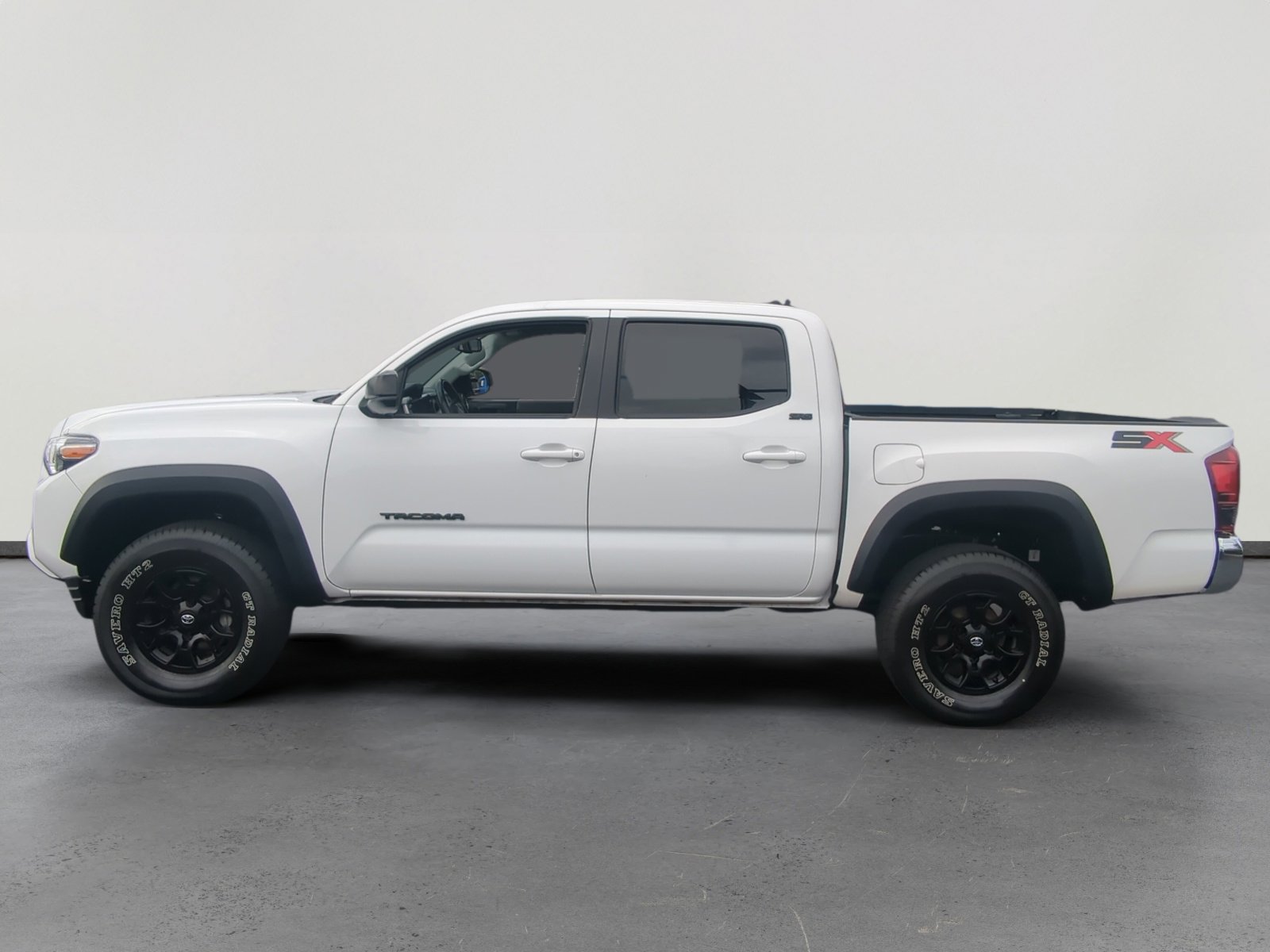 2023 Toyota Tacoma SR5 photo 2