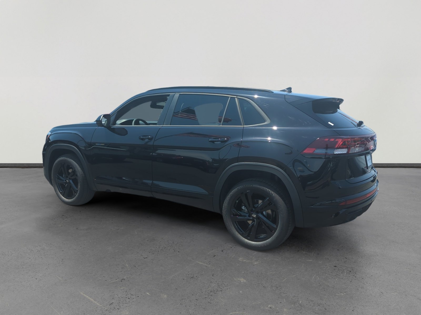 2025 Volkswagen Atlas Cross Sport SEL R-Line photo 3