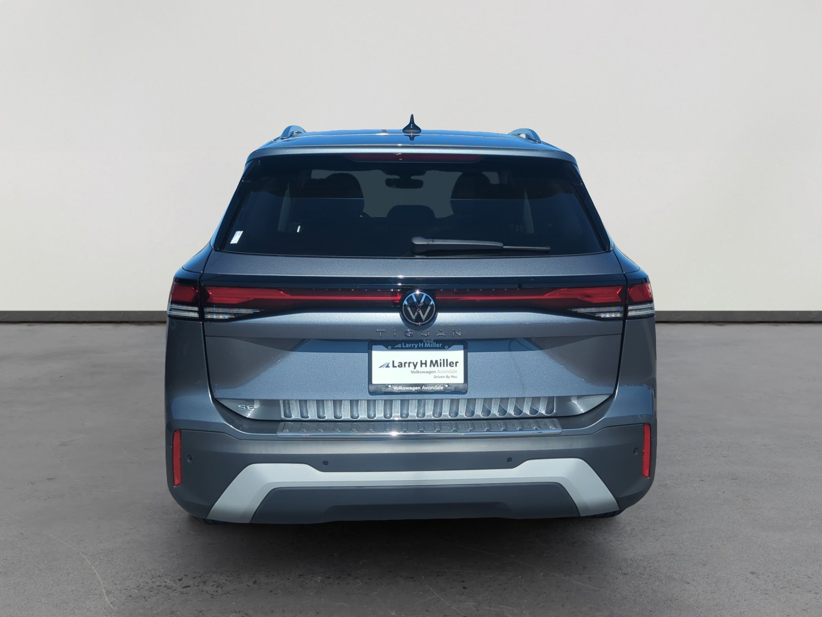 2025 Volkswagen Tiguan SE photo 4