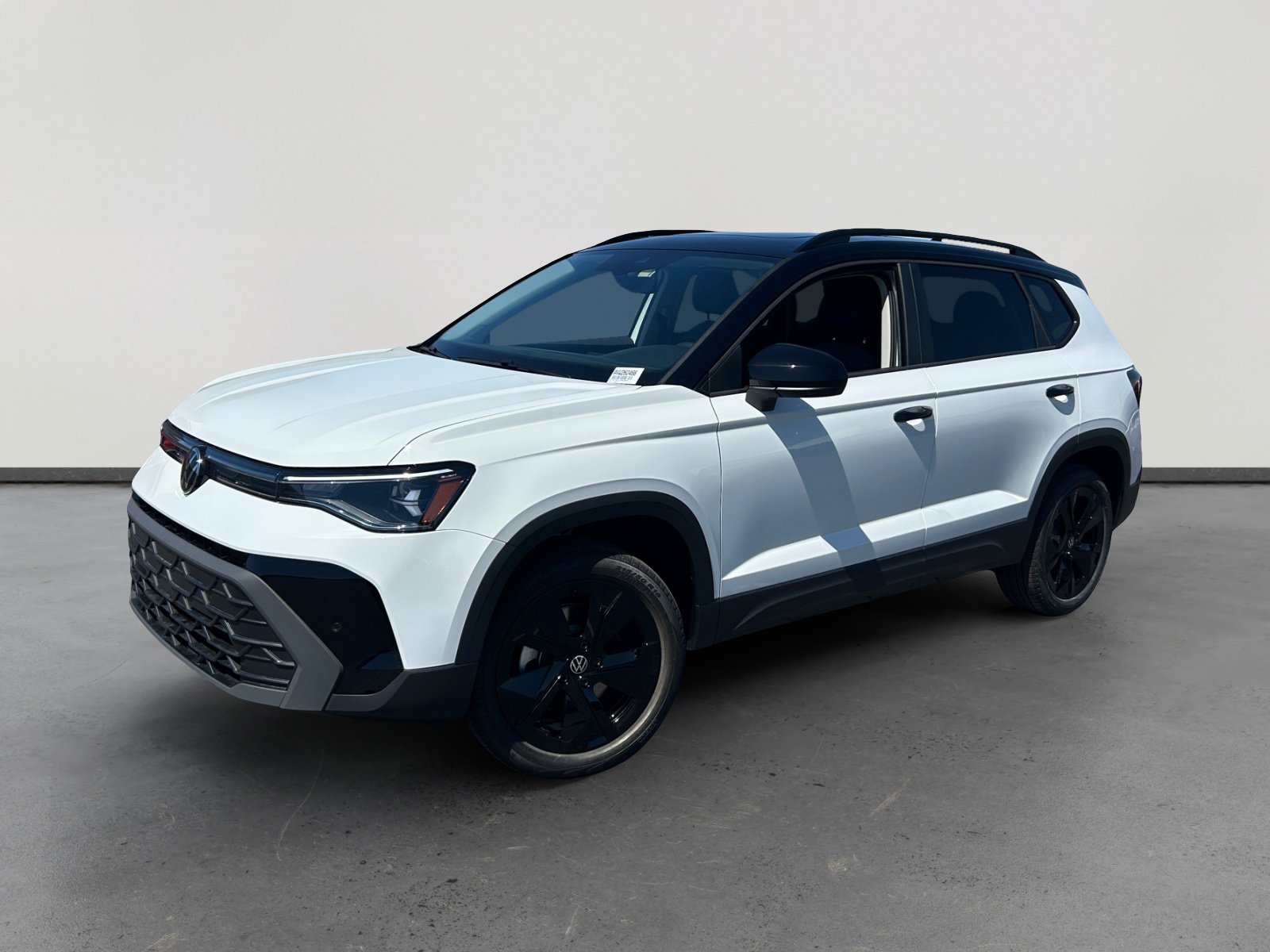 2026 Volkswagen Taos 1.5T SE Black's photo