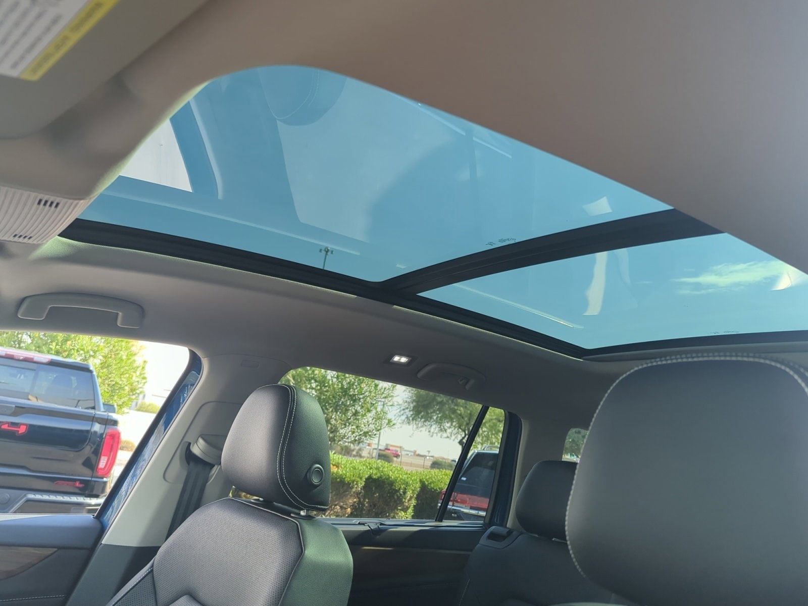 2026 Volkswagen Atlas SE w/Tech - Photo 32