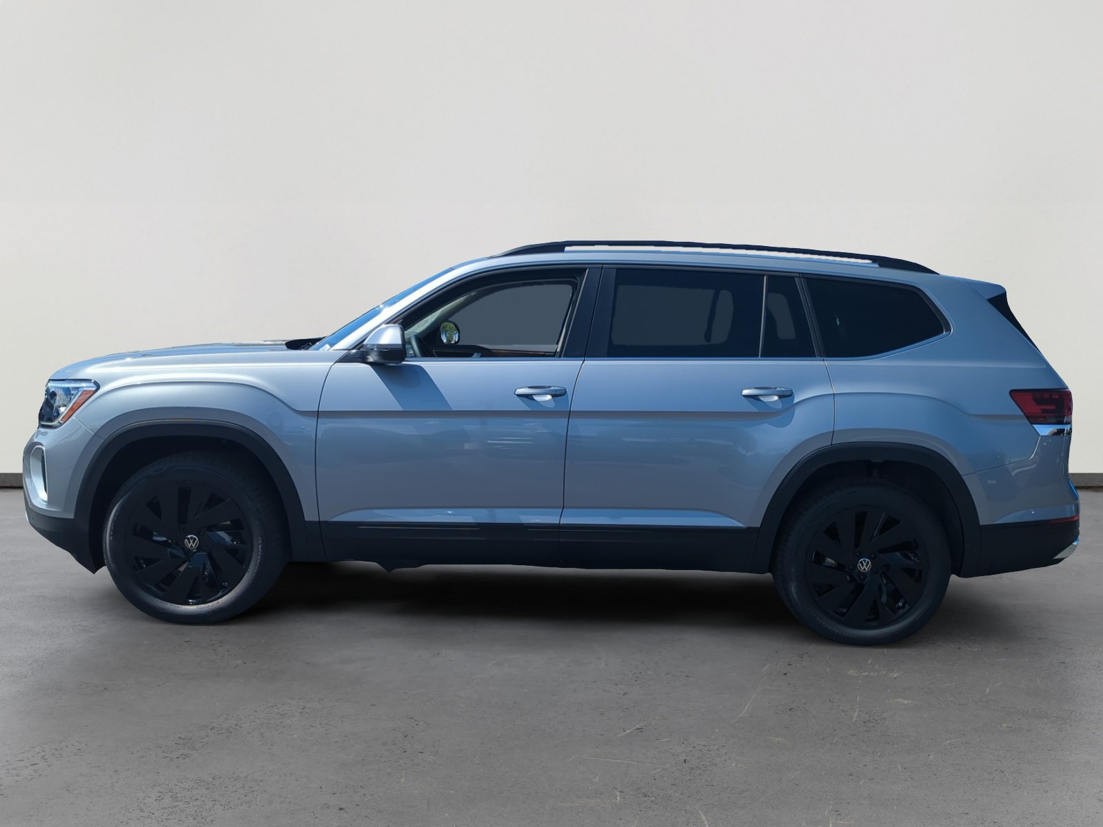 2026 Volkswagen Atlas SE Technology photo 2