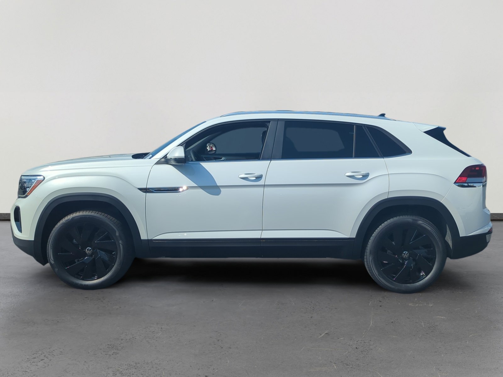 2026 Volkswagen Atlas Cross Sport SE Technology photo 2