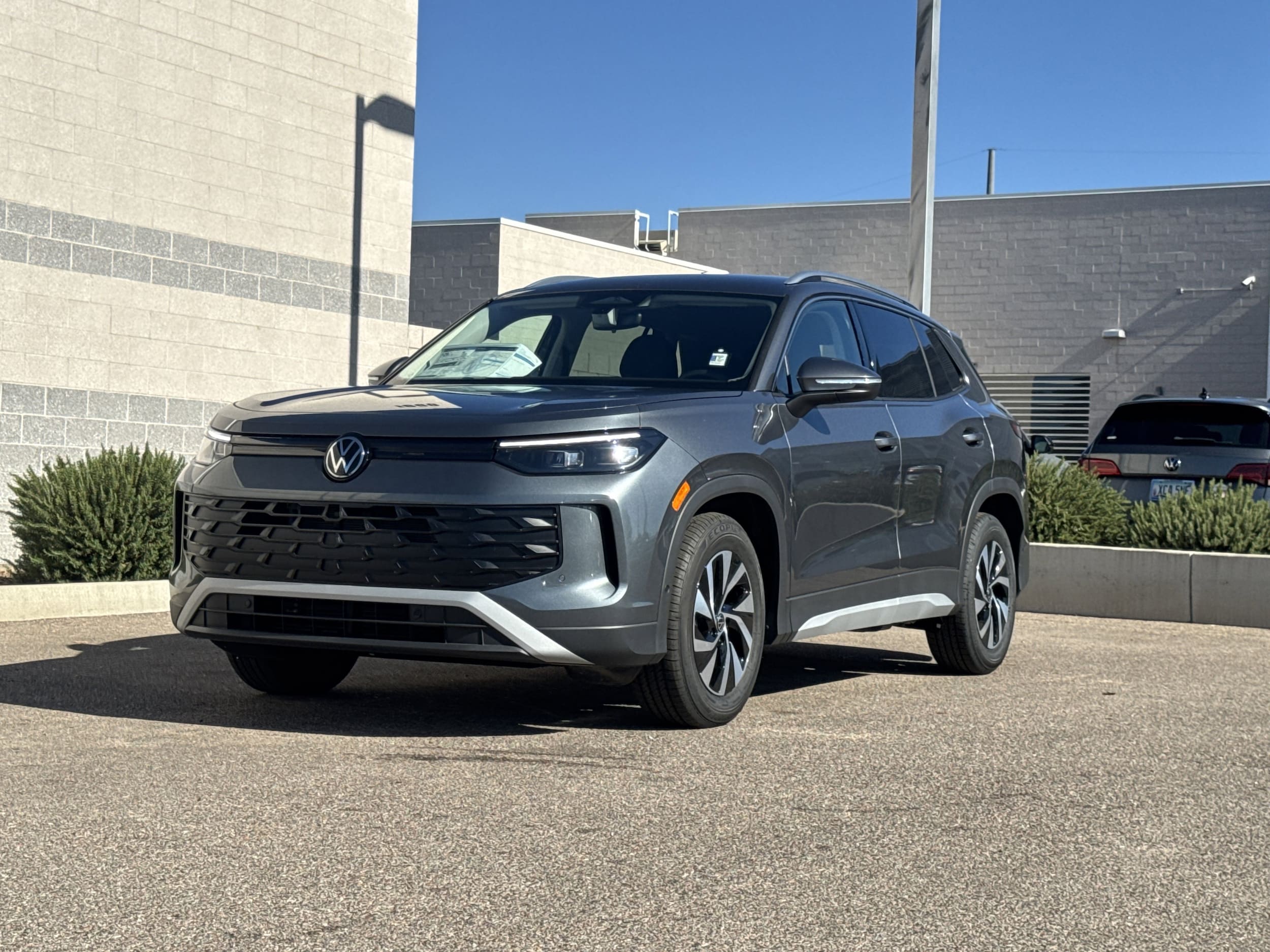 2026 Volkswagen Tiguan S's photo