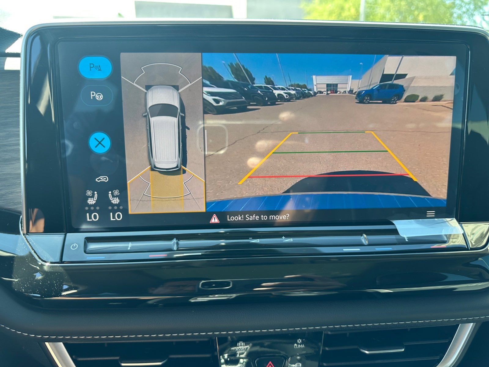 2025 Volkswagen Atlas SEL Premium R-Line - Photo 30