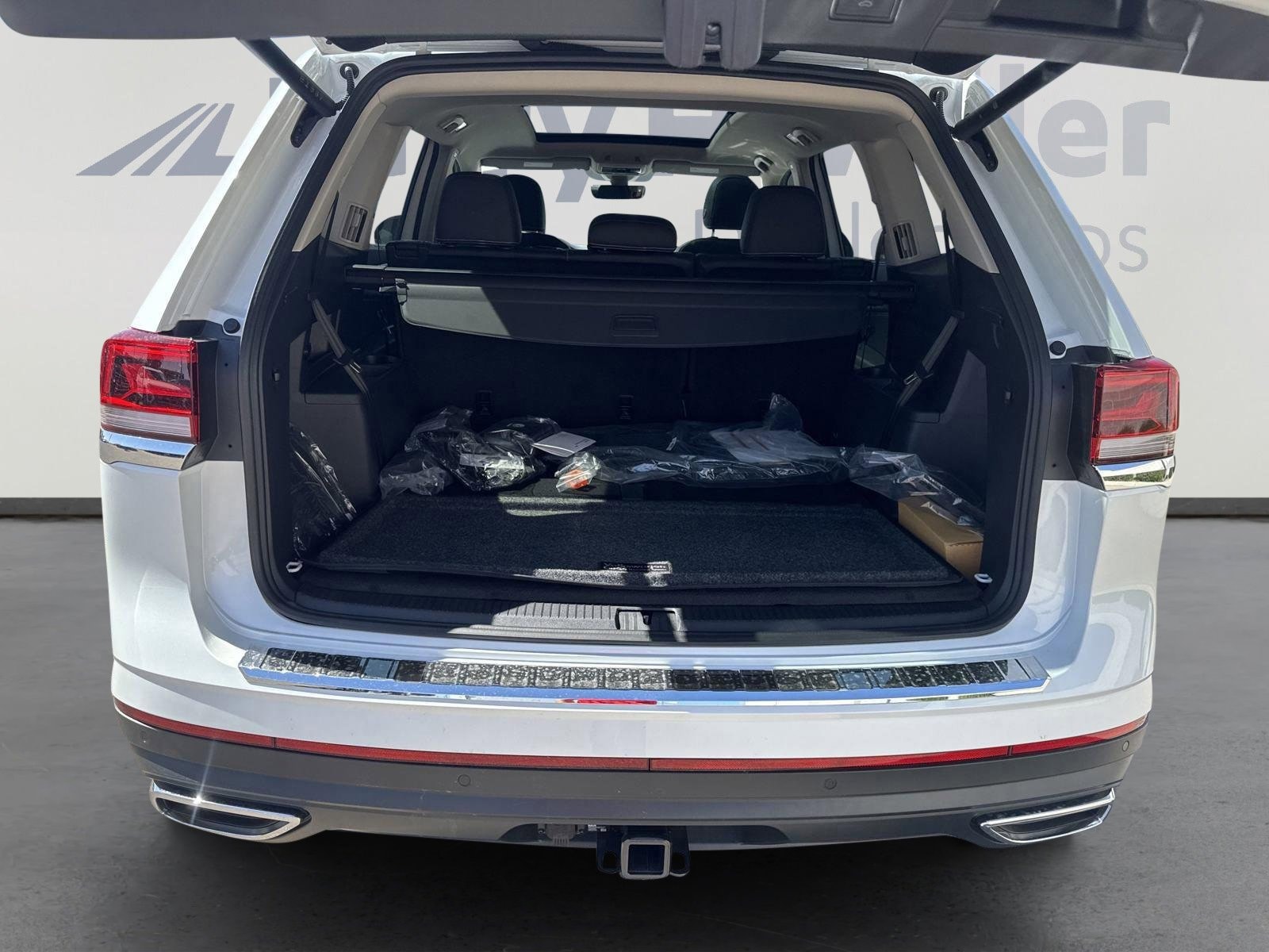2025 Volkswagen Atlas SEL - Photo 8