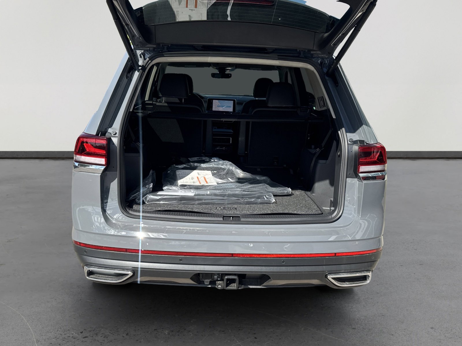 2026 Volkswagen Atlas SE w/Tech - Photo 7