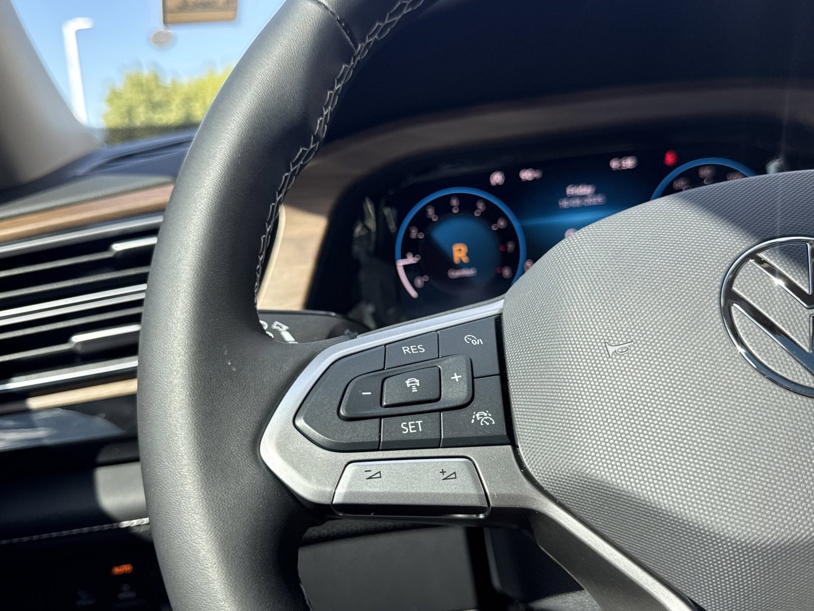 2026 Volkswagen Atlas SE w/Tech - Photo 31