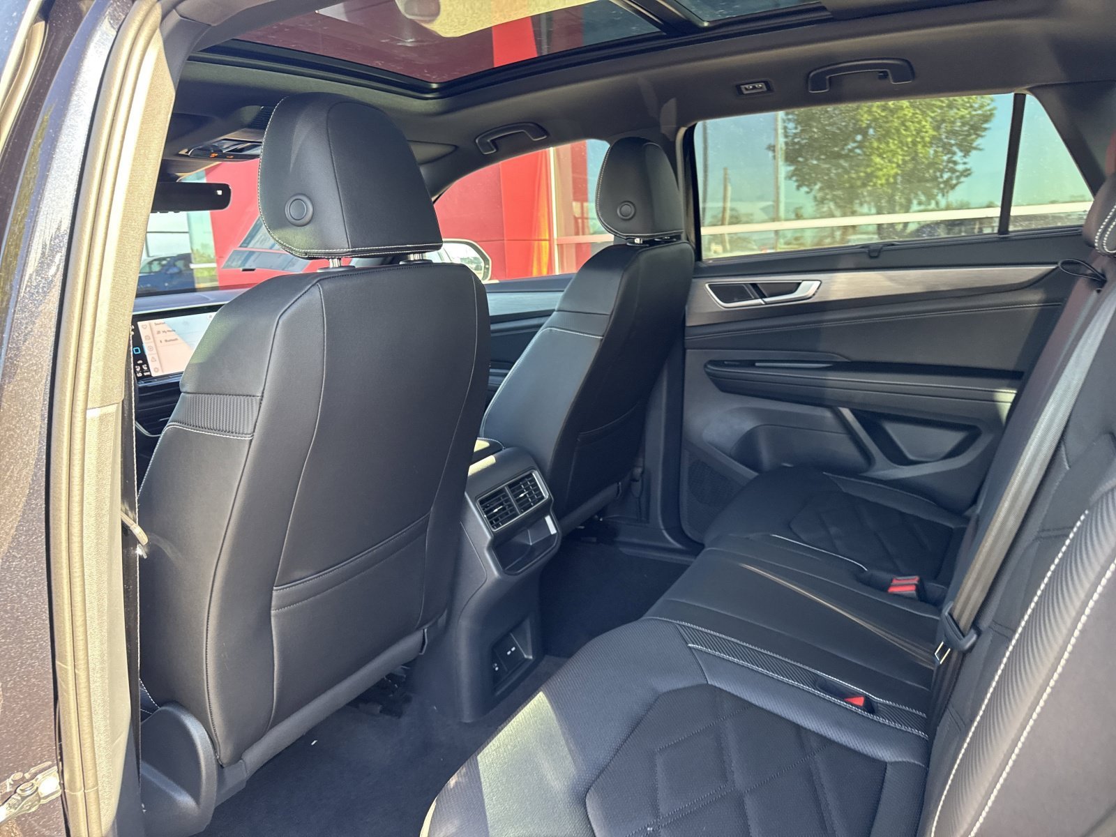2026 Volkswagen Atlas Cross Sport SE w/Tech - Photo 21