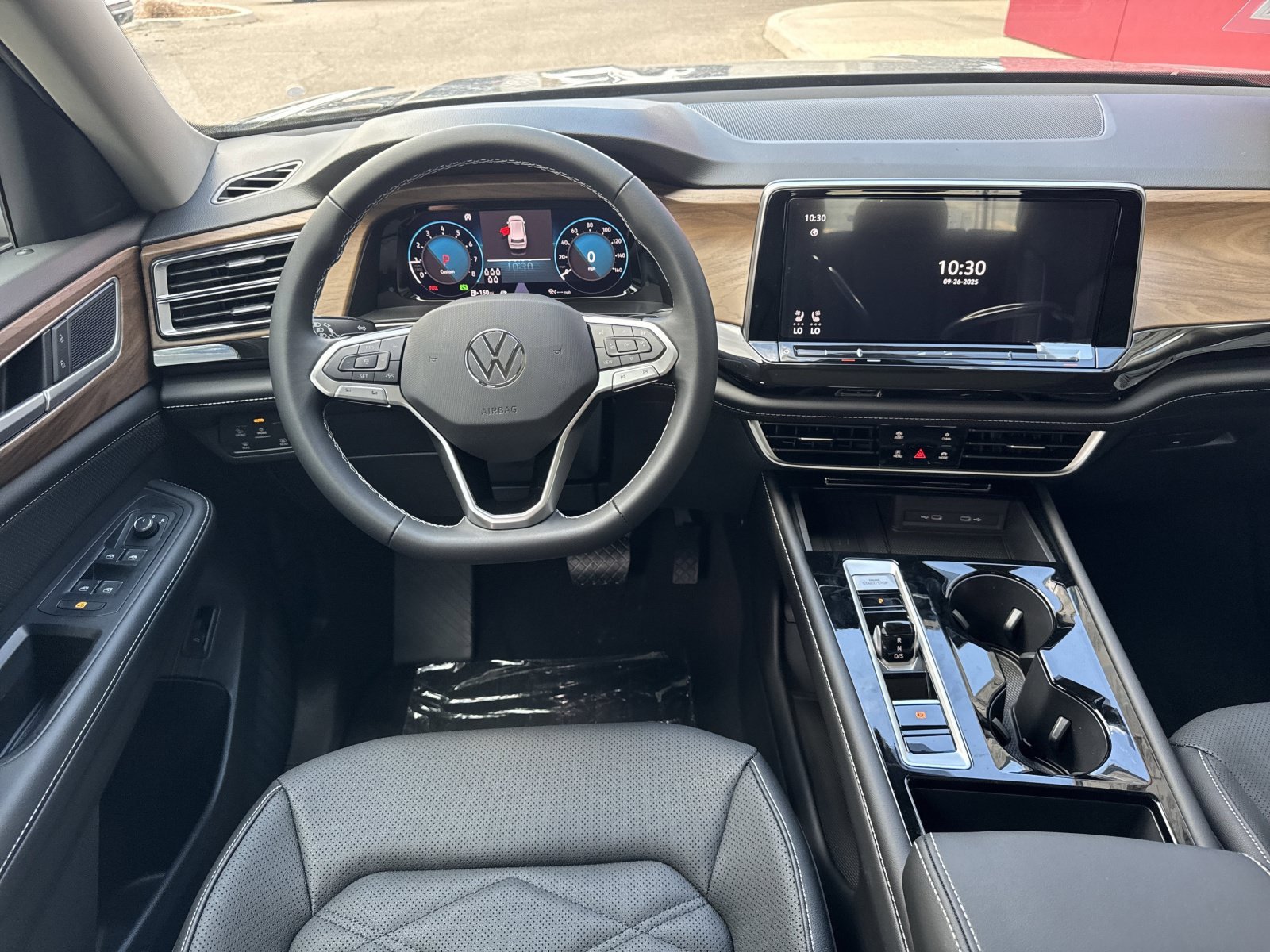 2026 Volkswagen Atlas SE w/Tech - Photo 24