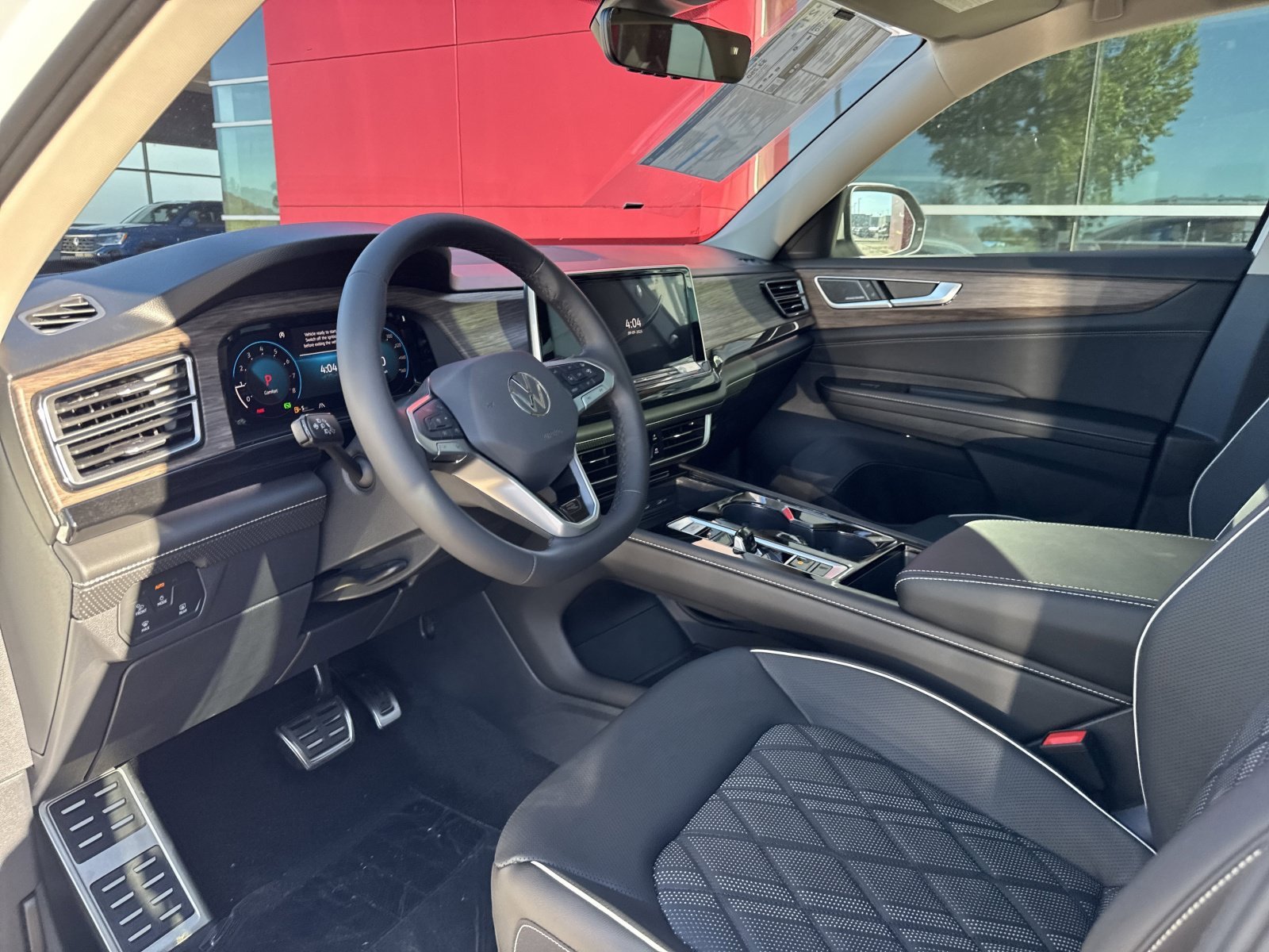 2026 Volkswagen Atlas SEL Premium R-Line - Photo 12