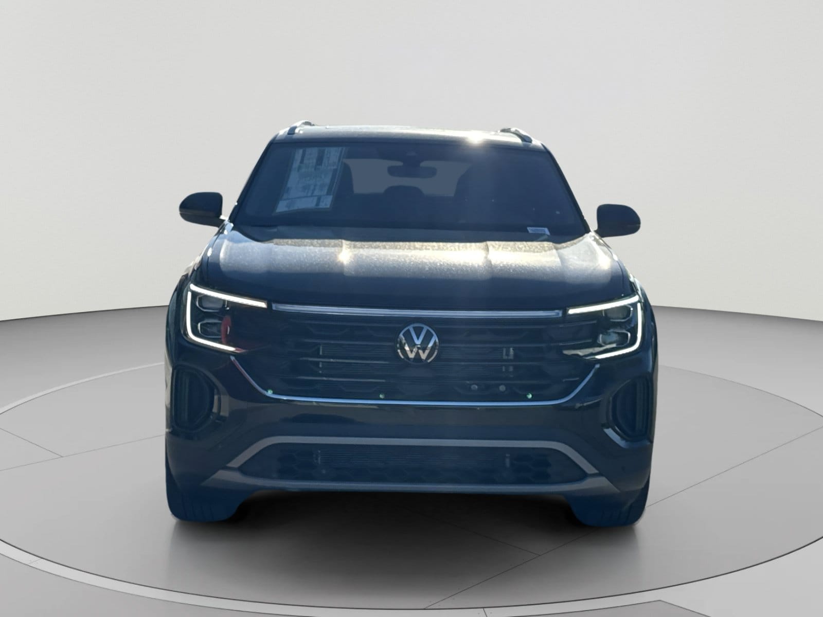 2026 Volkswagen Atlas Cross Sport SE w/Tech - Photo 3