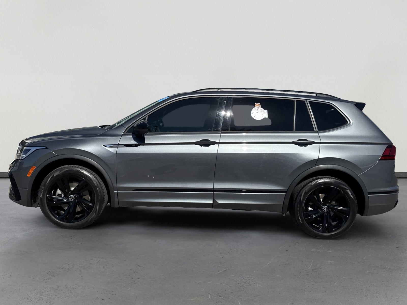 2023 Volkswagen Tiguan SE R-Line Black photo 3