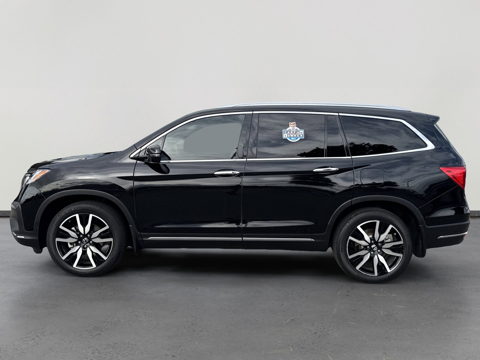2021 Honda Pilot Elite photo 2
