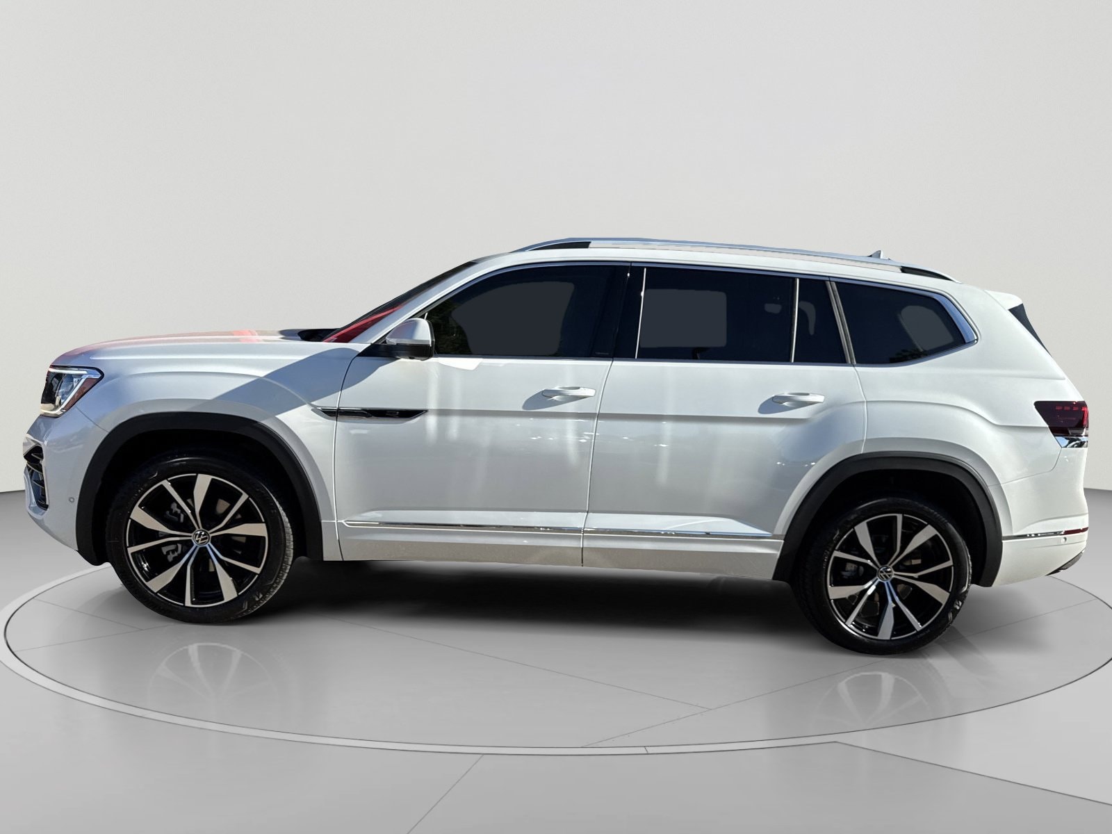 2026 Volkswagen Atlas SEL Premium R-Line - Photo 4