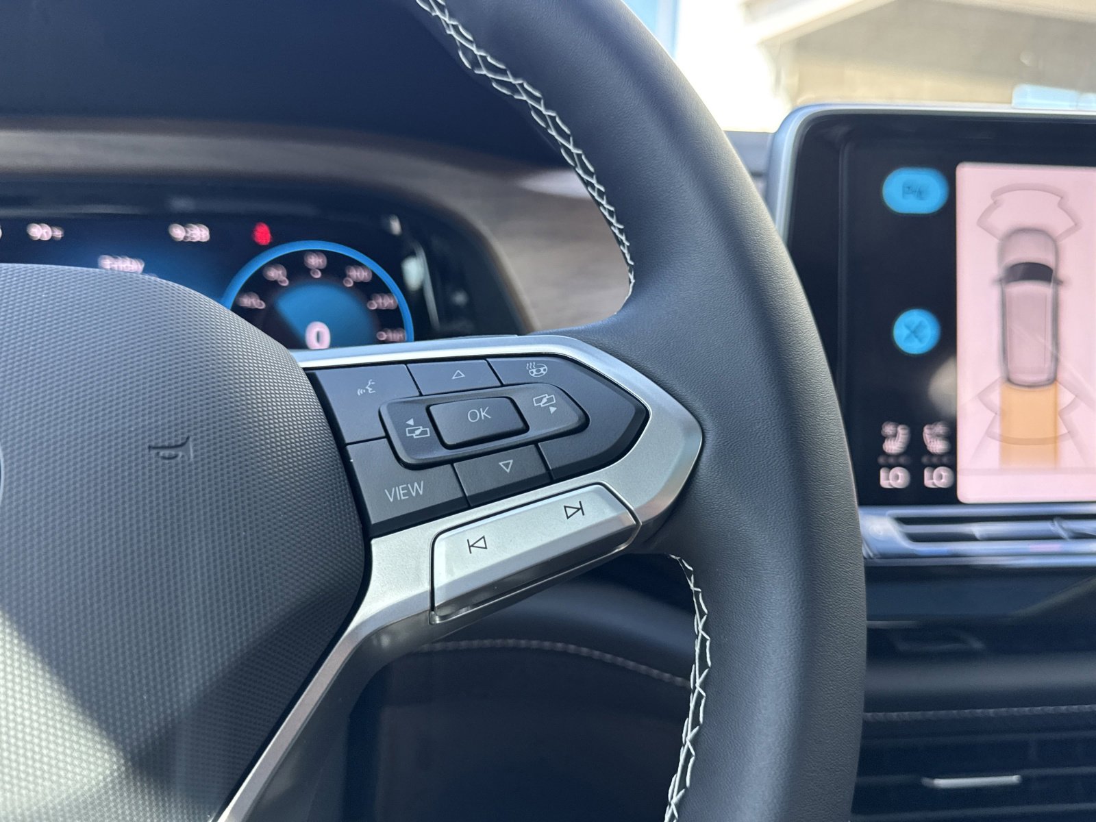 2026 Volkswagen Atlas SE w/Tech - Photo 32