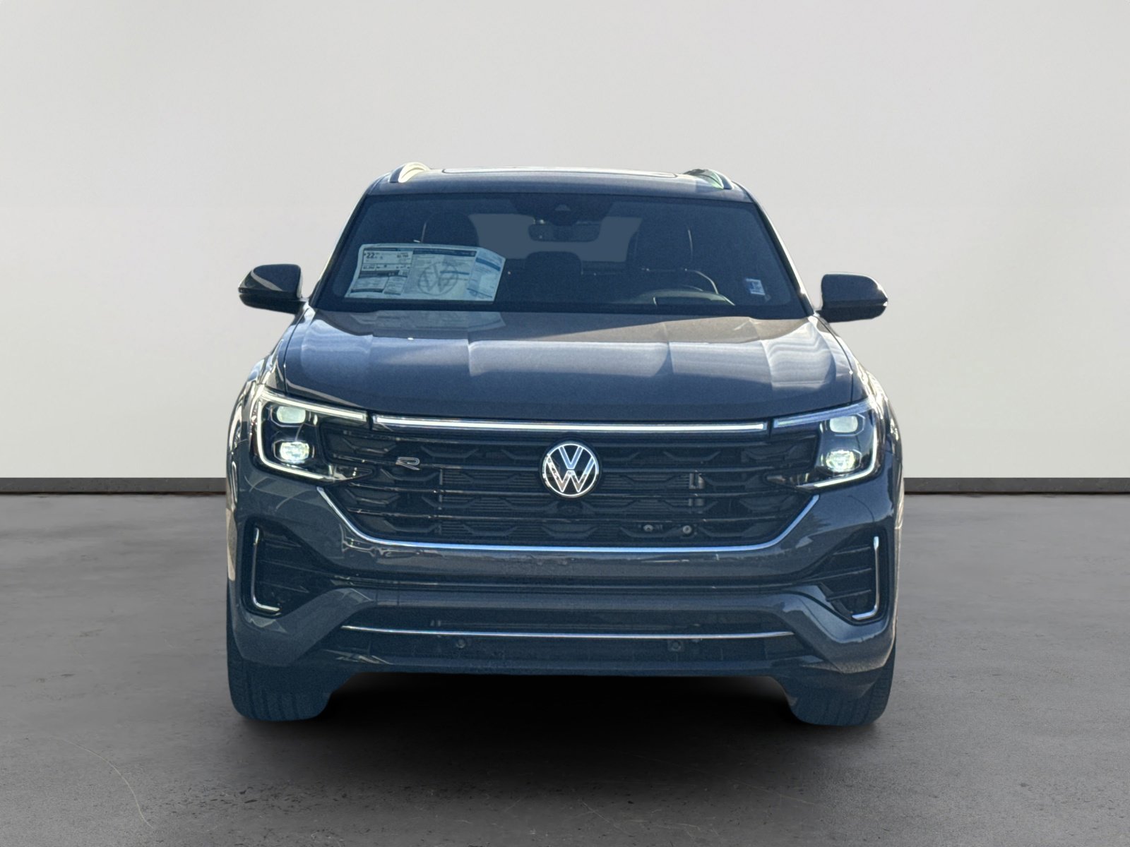 2026 Volkswagen Atlas Cross Sport SEL Premium R-Line photo 2