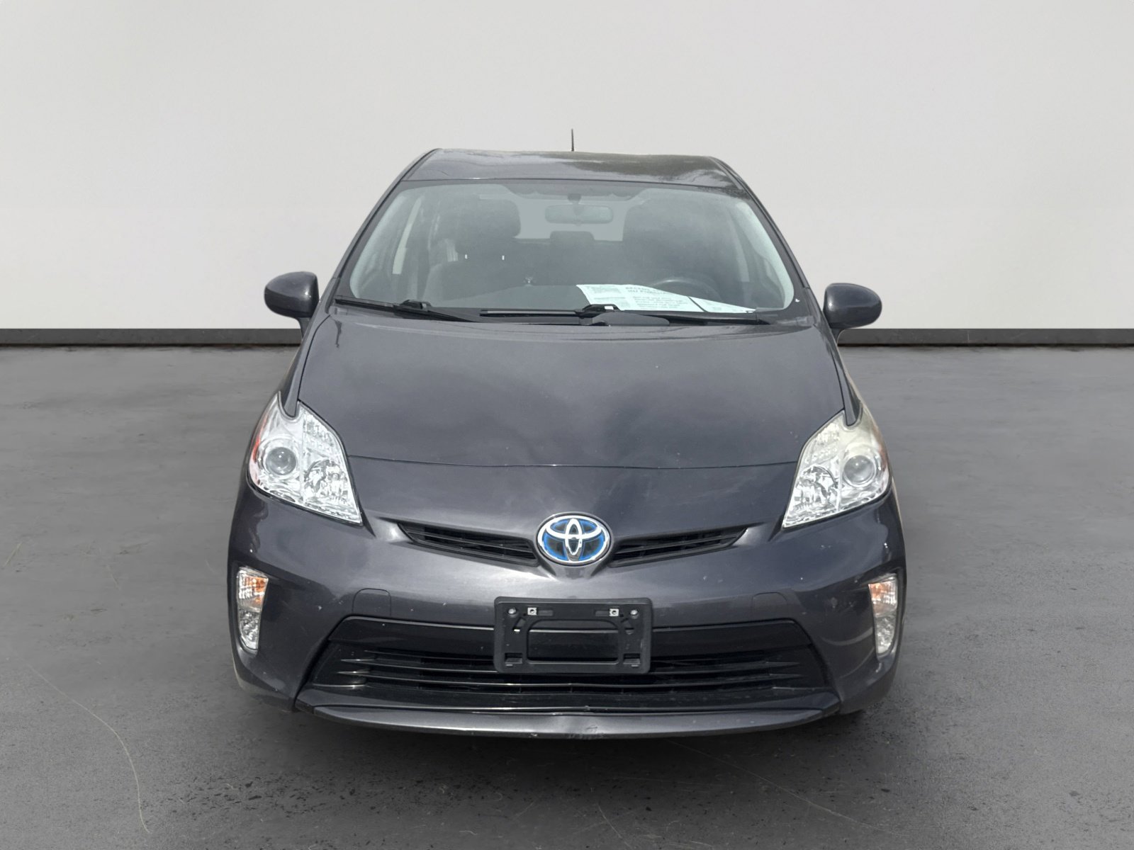 2015 Toyota Prius Two photo 2