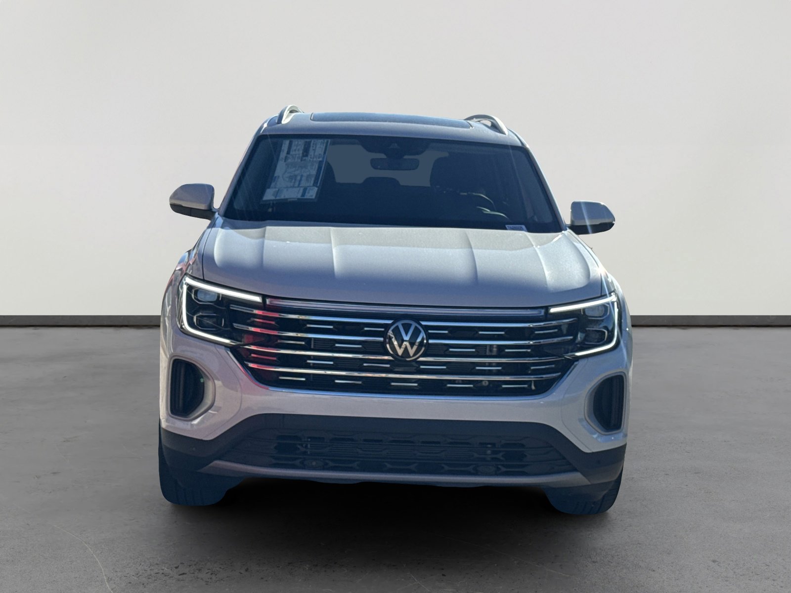 2026 Volkswagen Atlas SEL photo 2