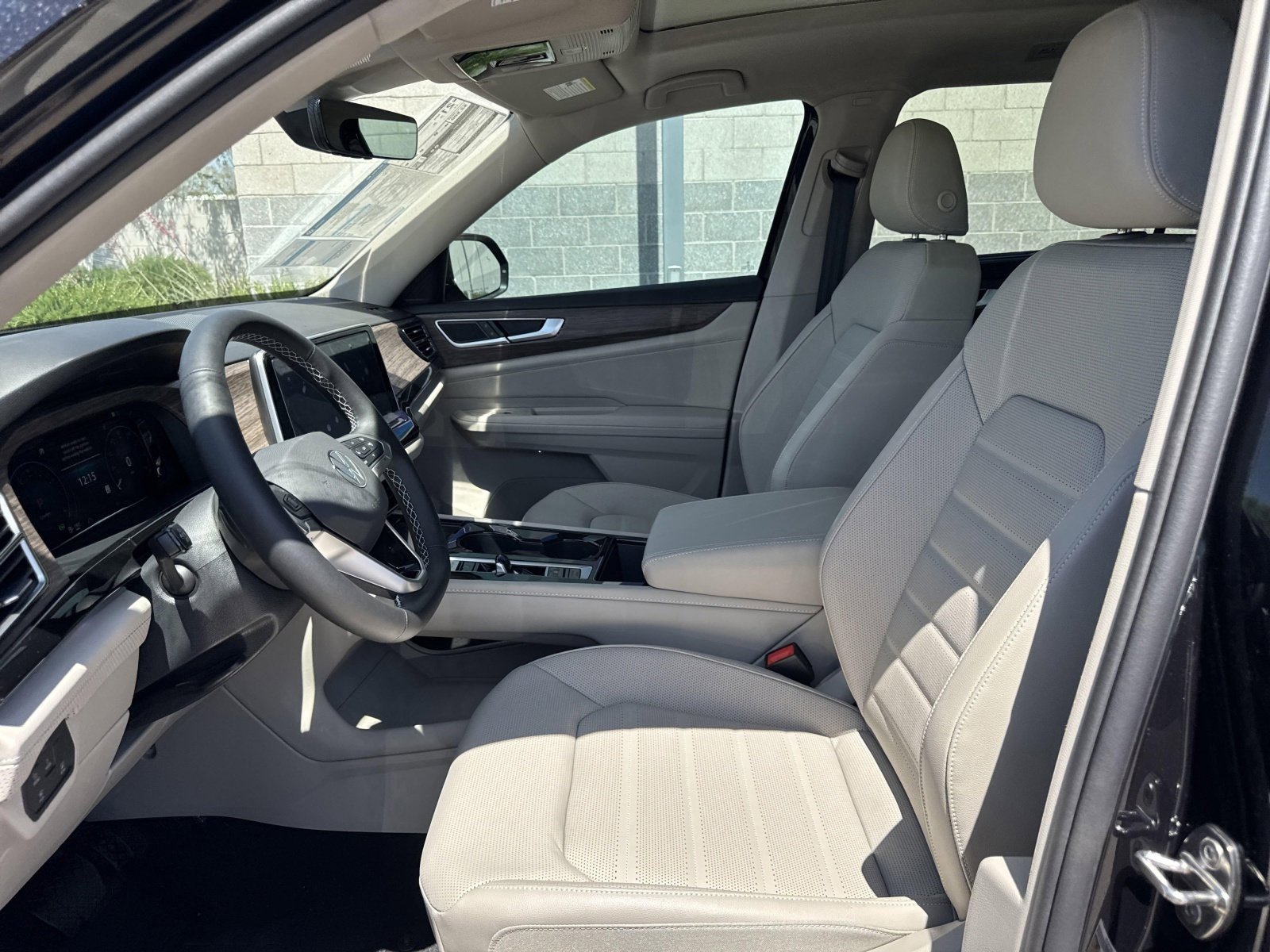 2025 Volkswagen Atlas SEL - Photo 10