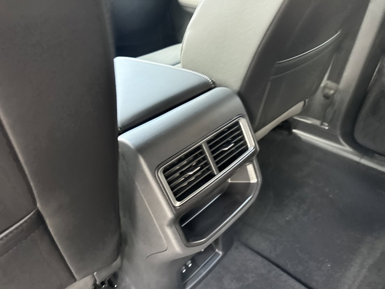 2026 Volkswagen Atlas Cross Sport SE w/Tech - Photo 22