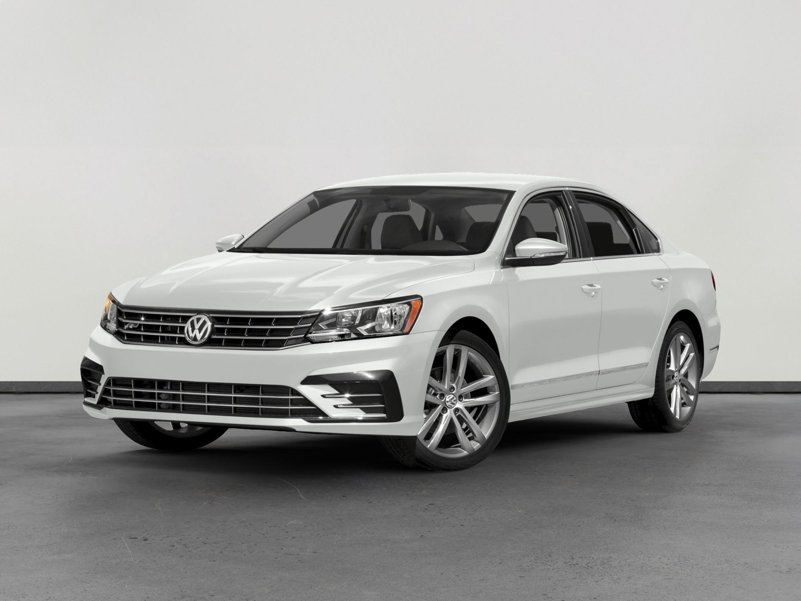 2017 Volkswagen Passat 1.8T R-Line w/ Comfort Pkg. Auto's photo