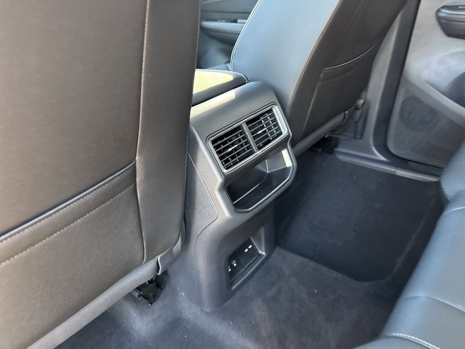 2026 Volkswagen Atlas Cross Sport SE w/Tech - Photo 22