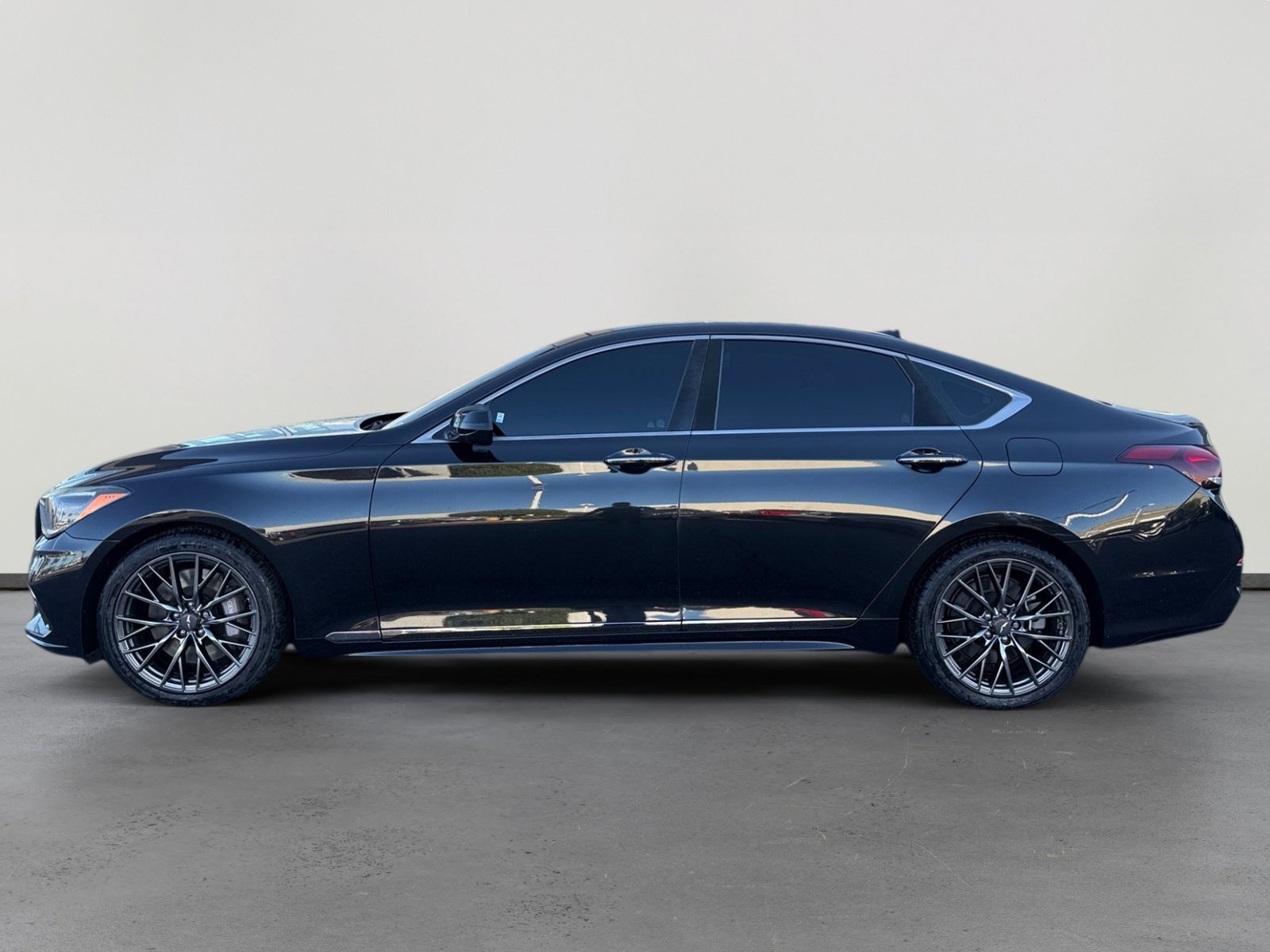 2019 Genesis G80 3.3T Sport photo 2