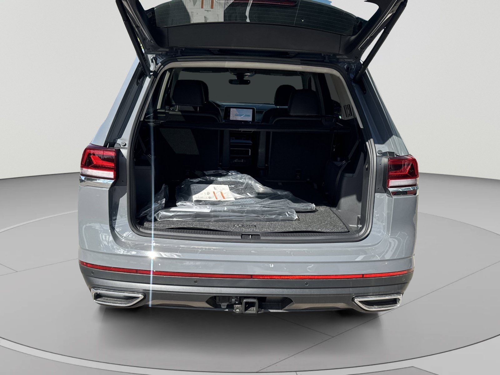 2026 Volkswagen Atlas SE w/Tech - Photo 7
