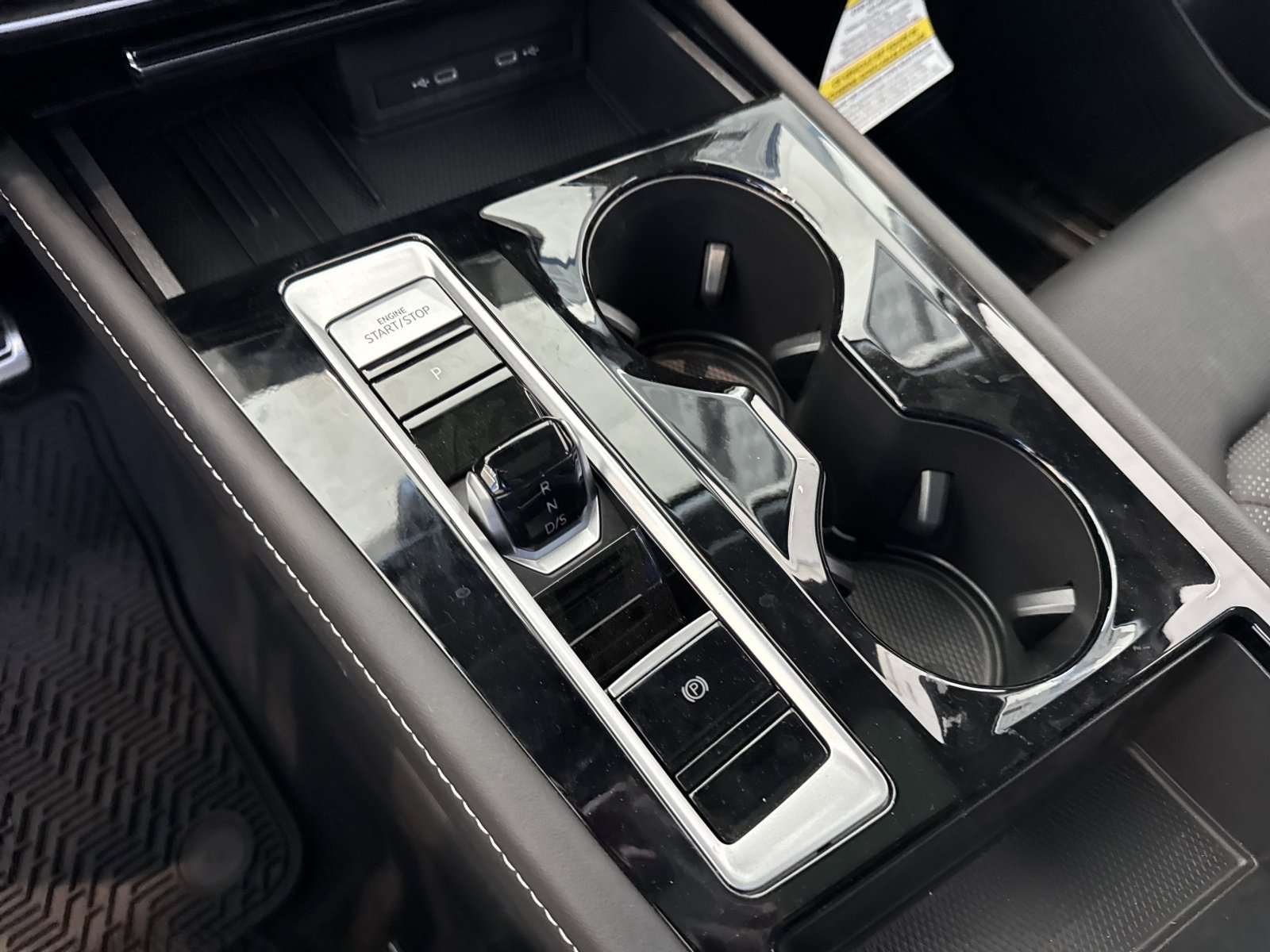 2026 Volkswagen Atlas SEL Premium R-Line - Photo 30