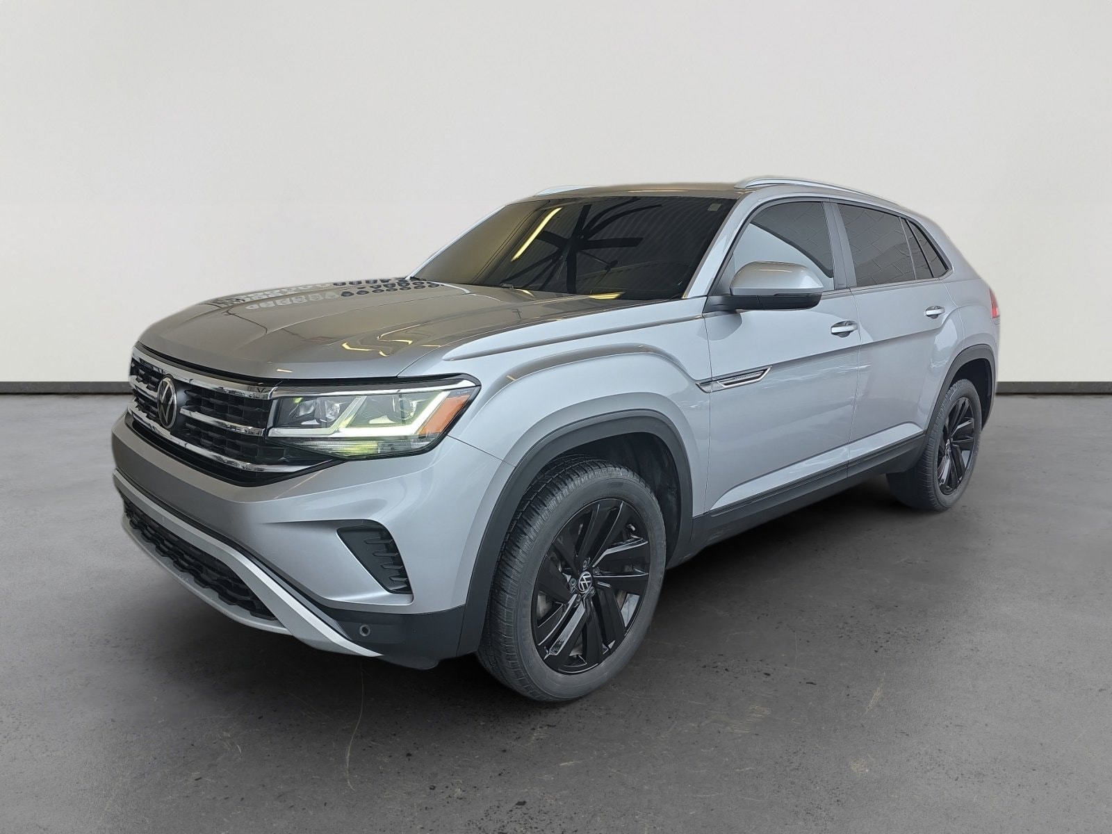 2022 Volkswagen Atlas Cross Sport SE w/Tech