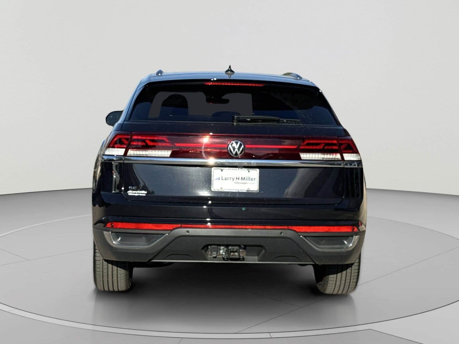 2026 Volkswagen Atlas Cross Sport SE w/Tech - Photo 6