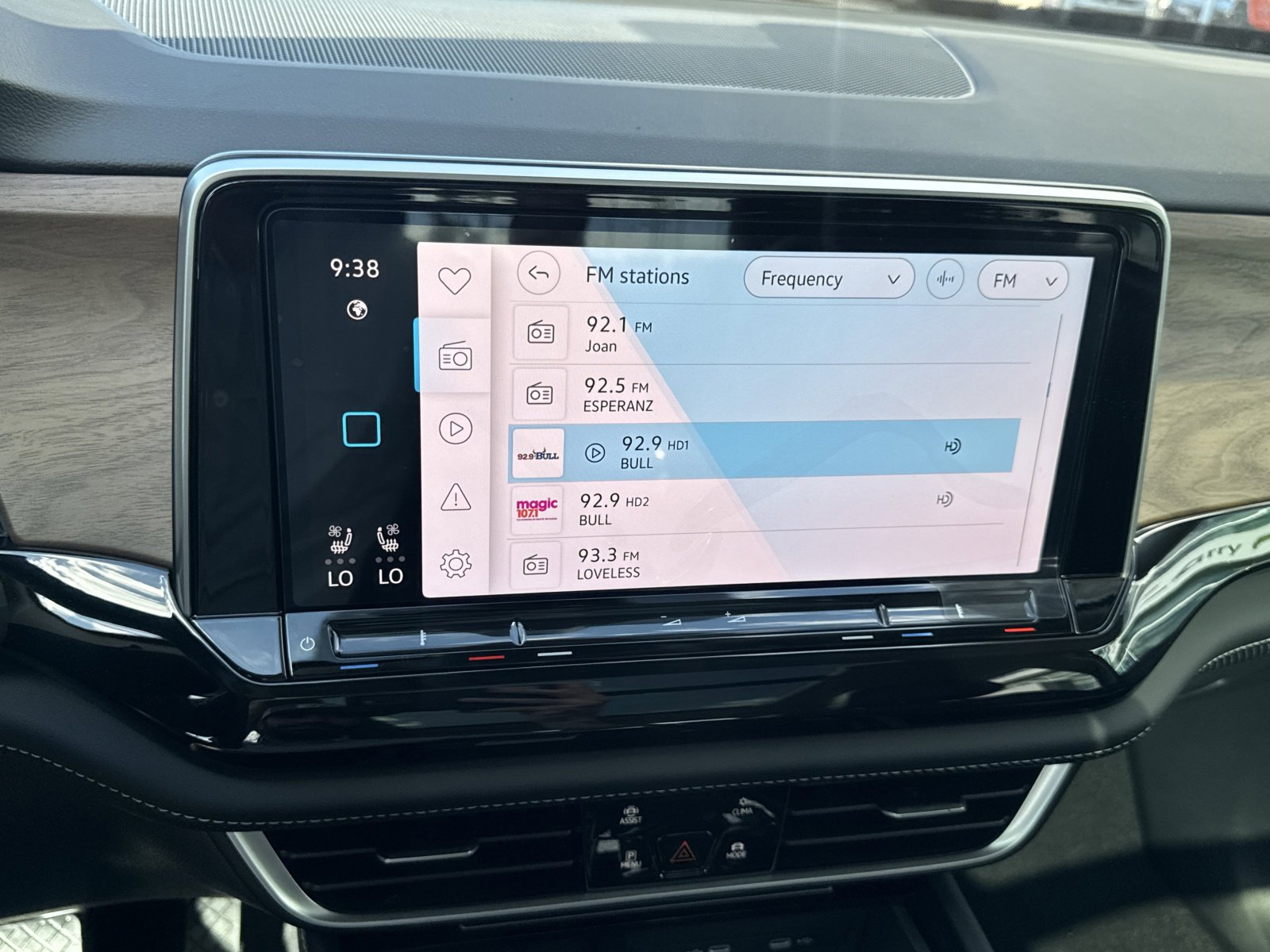 2026 Volkswagen Atlas SE w/Tech - Photo 27
