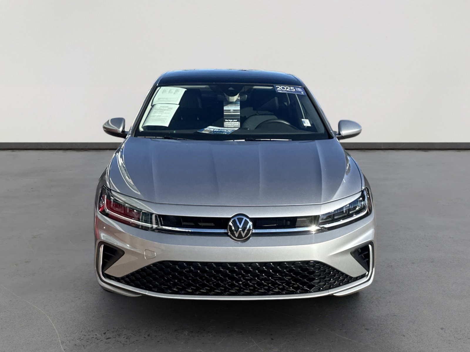 2025 Volkswagen Jetta SE photo 2