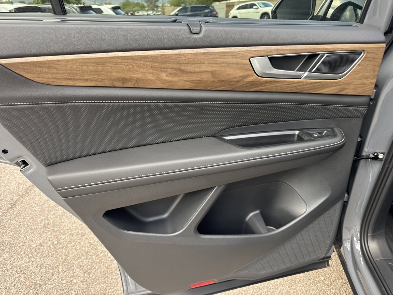 2026 Volkswagen Atlas SE w/Tech - Photo 22