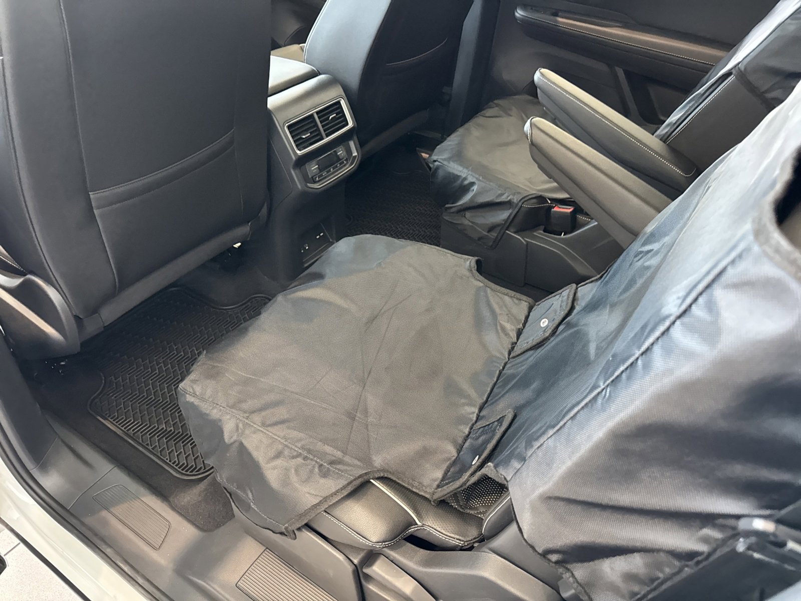 2026 Volkswagen Atlas SEL Premium R-Line - Photo 25
