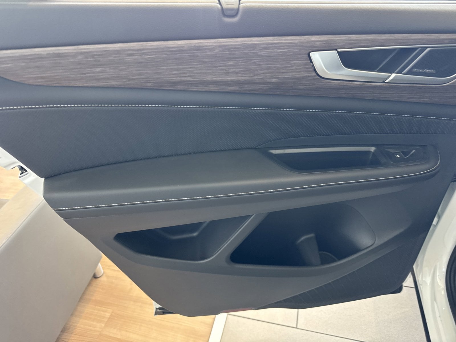 2026 Volkswagen Atlas SEL Premium R-Line - Photo 26