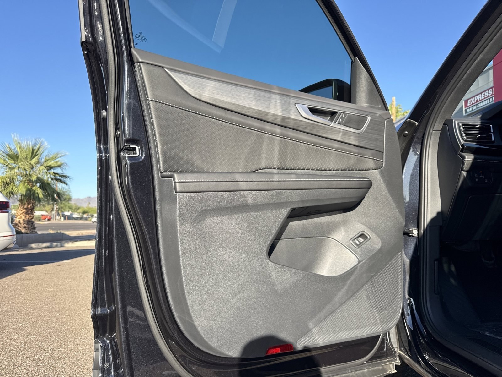 2026 Volkswagen Atlas Cross Sport SE w/Tech - Photo 12
