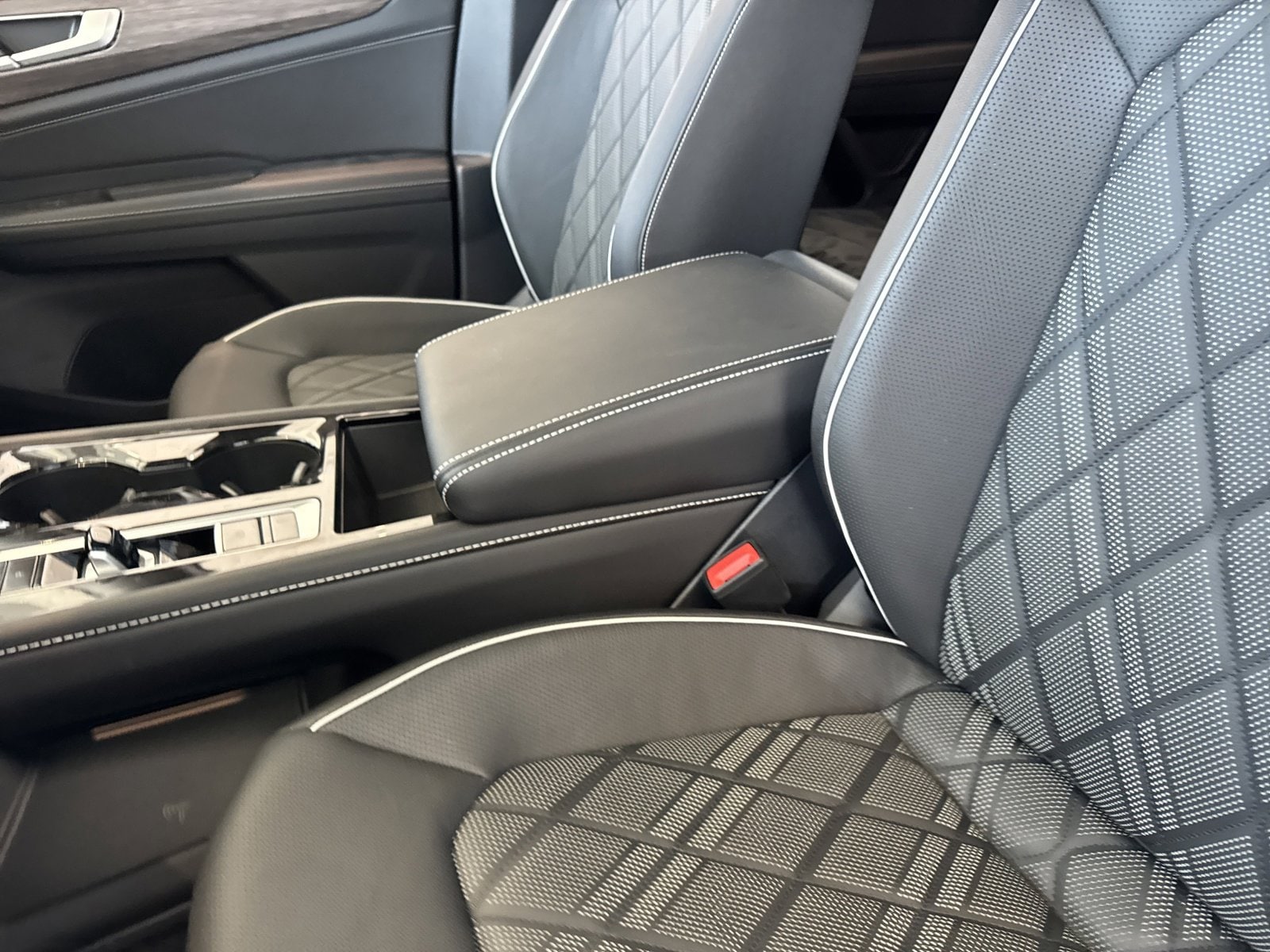 2026 Volkswagen Atlas SEL Premium R-Line - Photo 19