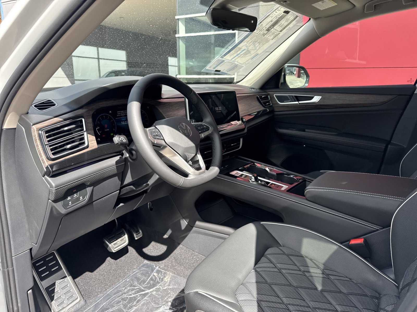 2026 Volkswagen Atlas SEL Premium R-Line - Photo 13