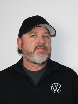 Staff member Jason Rowe from ID_9a2e254e4494