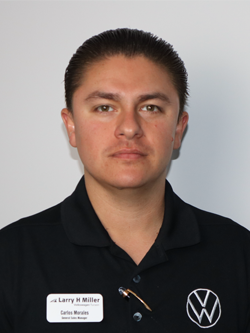 Staff member Carlos Morales from ID_99af47bb93cb