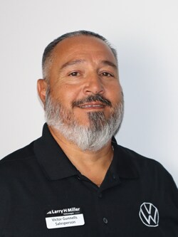 Staff member Victor Gunnells from ID_1b2c6579298a