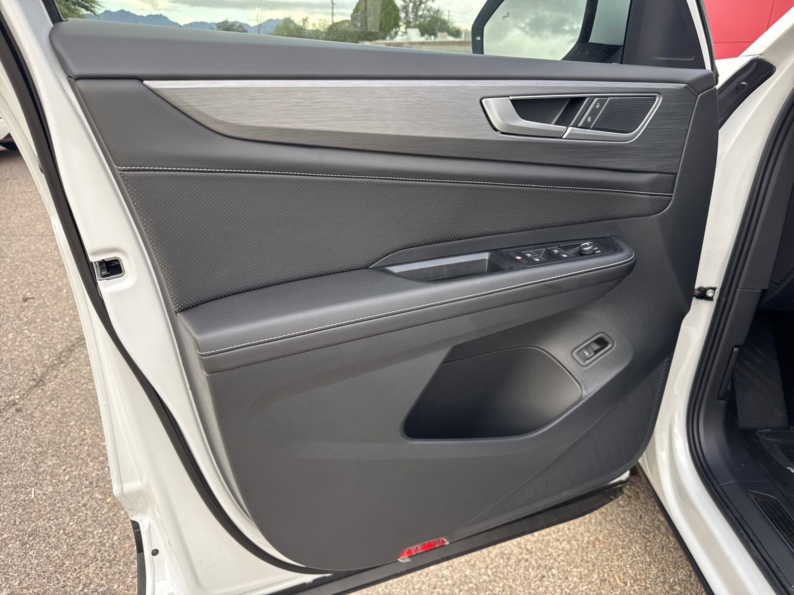 2026 Volkswagen Atlas Cross Sport SE w/Tech - Photo 14