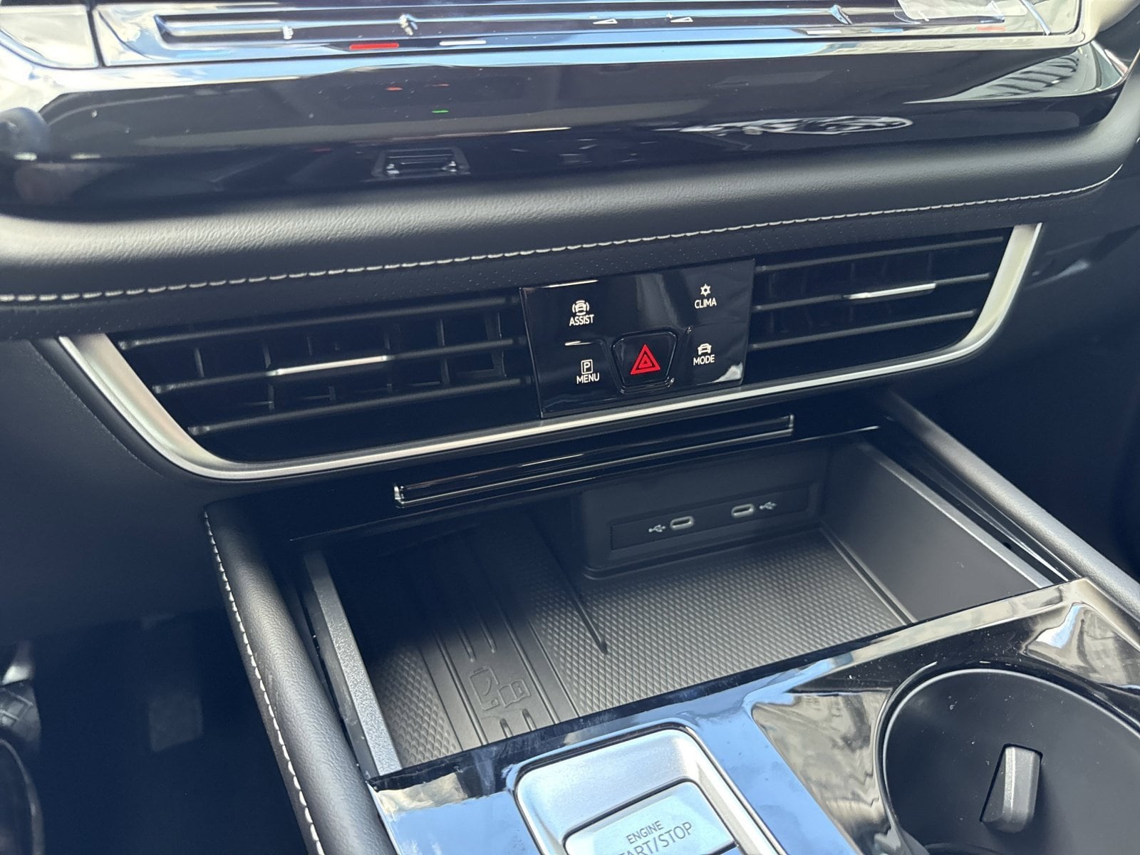 2026 Volkswagen Atlas SE w/Tech - Photo 29