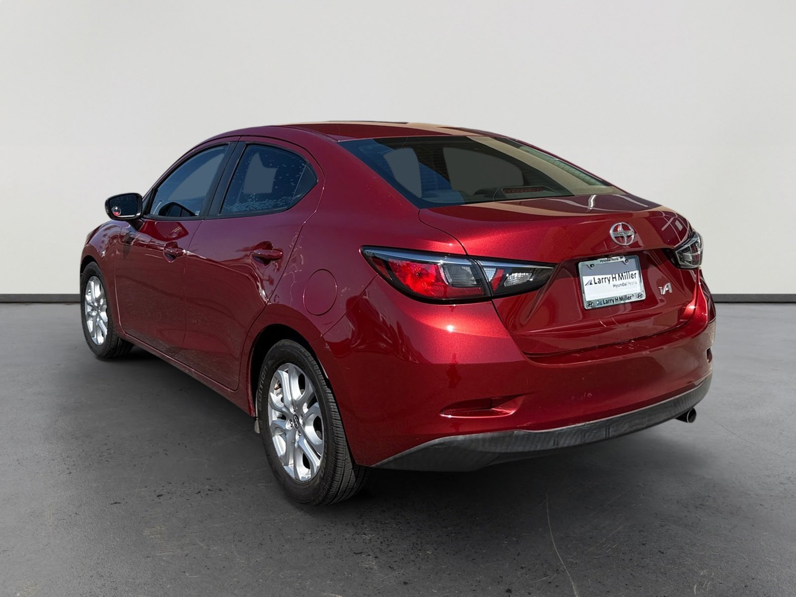 2016 Scion iA Base photo 3